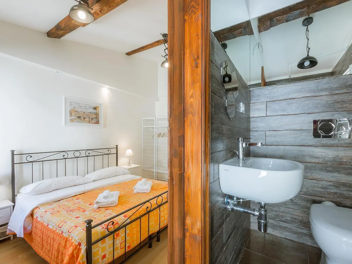 Benedetta Apartment Florence Italy